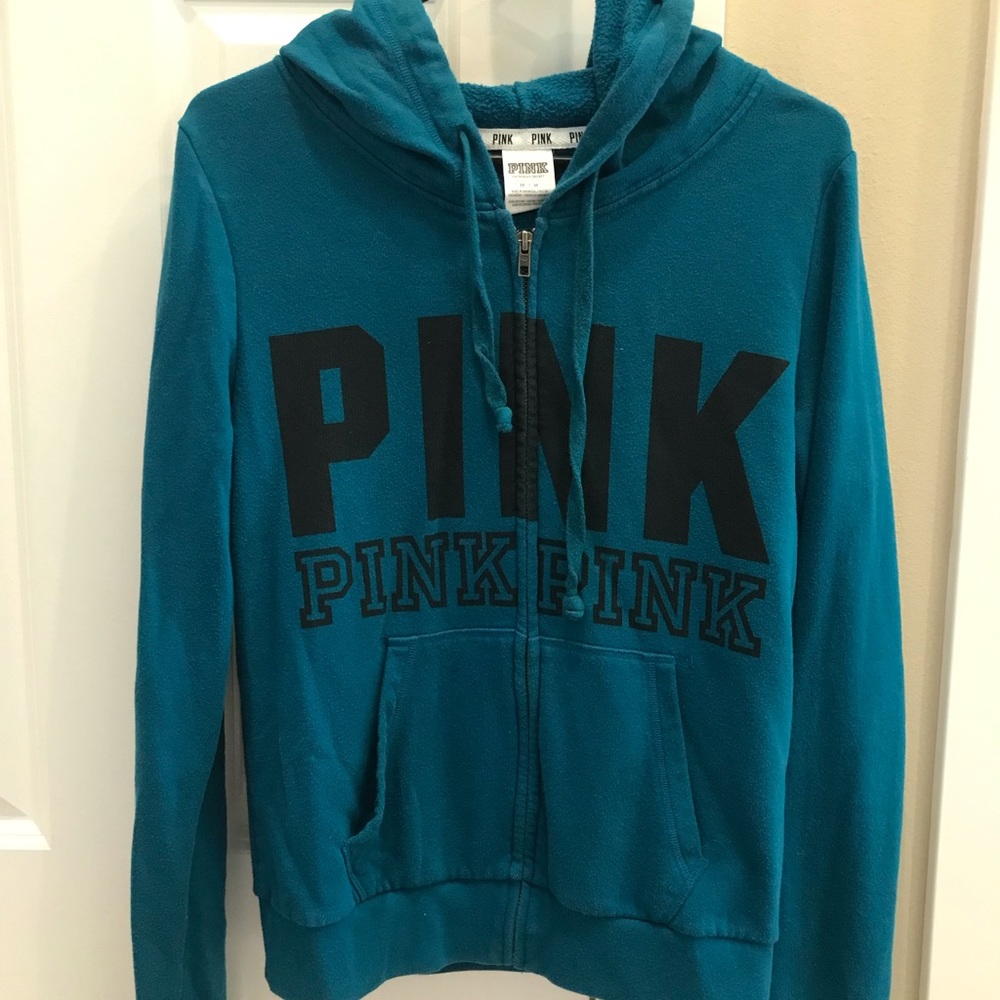 Women’s pink sweater